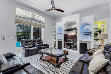 3852 Oak Ridge Circle Weston FL 33331