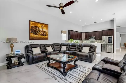 3852 Oak Ridge Circle Weston FL 33331