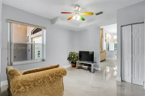3852 Oak Ridge Circle Weston FL 33331