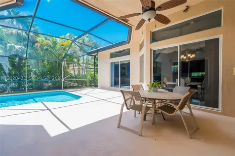 3852 Oak Ridge Circle Weston FL 33331