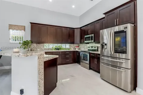 3852 Oak Ridge Circle Weston FL 33331