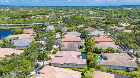 3852 Oak Ridge Circle Weston FL 33331