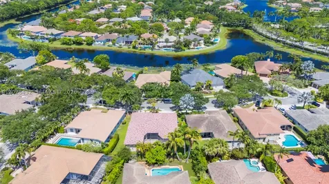 3852 Oak Ridge Circle Weston FL 33331
