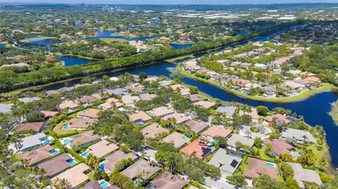 3852 Oak Ridge Circle Weston FL 33331