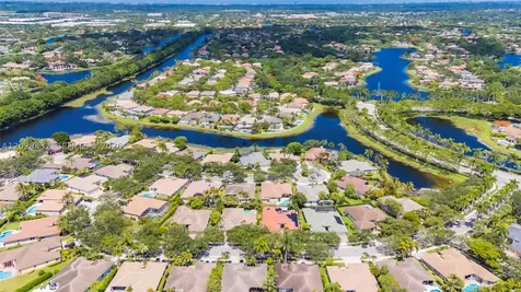 3852 Oak Ridge Circle Weston FL 33331
