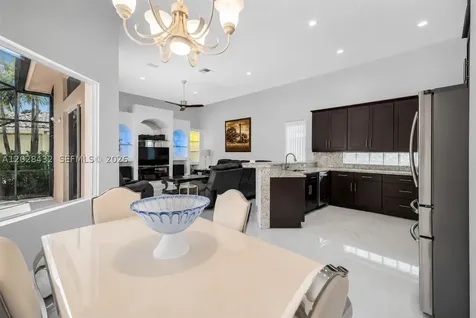 3852 Oak Ridge Circle Weston FL 33331