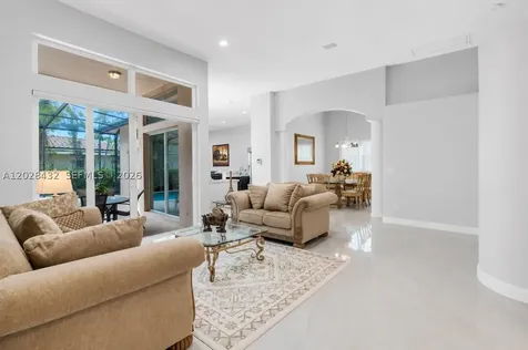 3852 Oak Ridge Circle Weston FL 33331