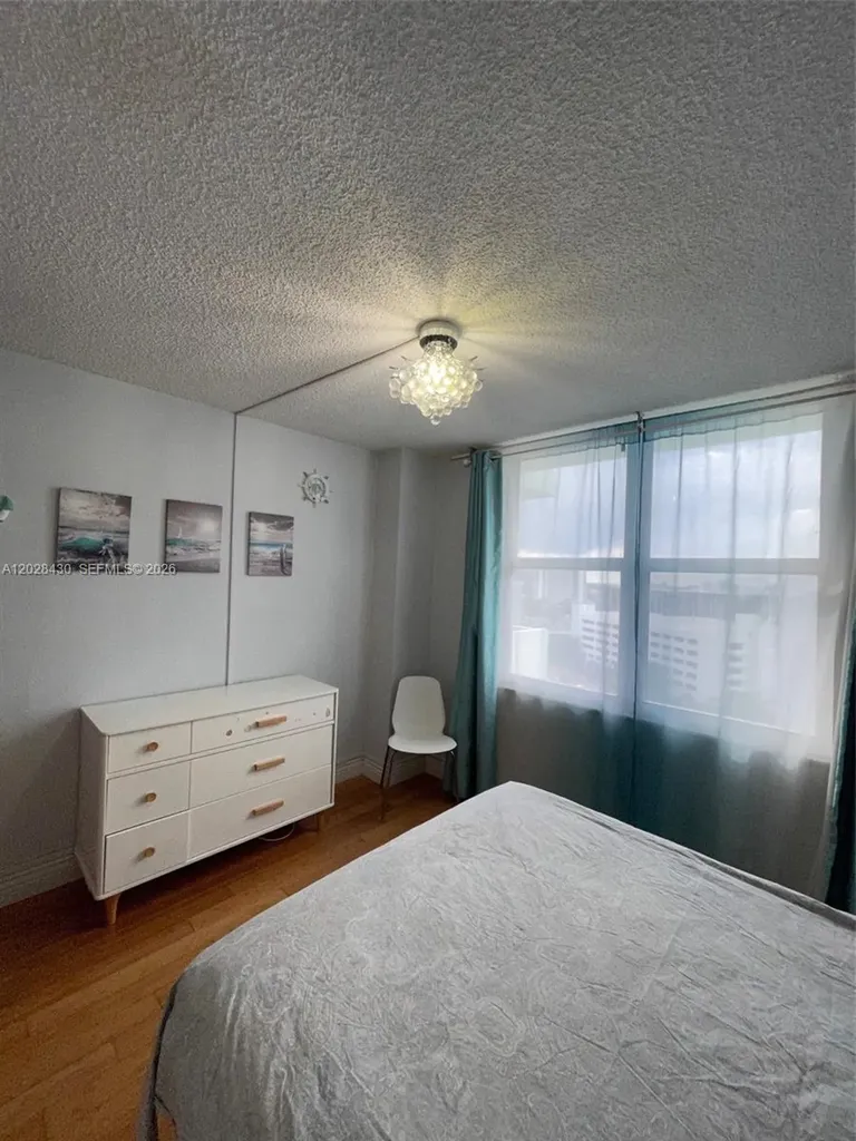 3725 S Ocean Drive Hollywood FL 33019