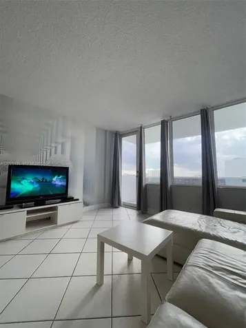 3725 S Ocean Drive Hollywood FL 33019