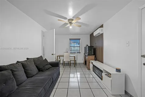 1421 SW 92nd Avenue Miami FL 33174