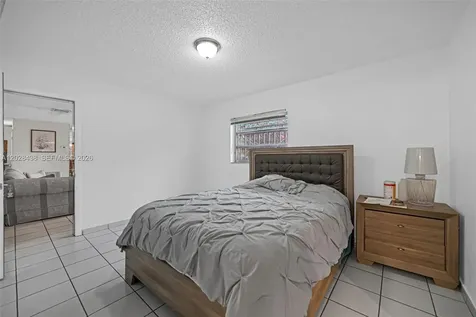 1421 SW 92nd Avenue Miami FL 33174
