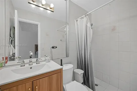 1421 SW 92nd Avenue Miami FL 33174