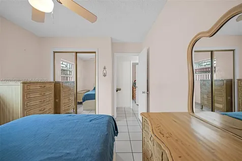 1421 SW 92nd Avenue Miami FL 33174
