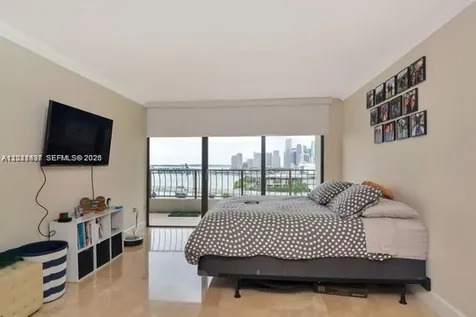 555 NE 15th Street Miami FL 33132
