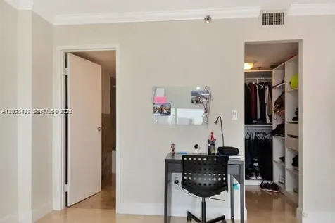 555 NE 15th Street Miami FL 33132