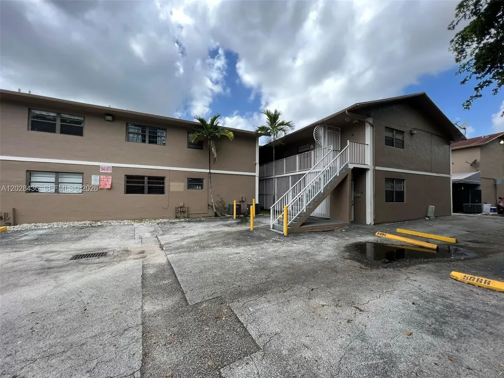 5644 W 25th Court Hialeah FL 33016