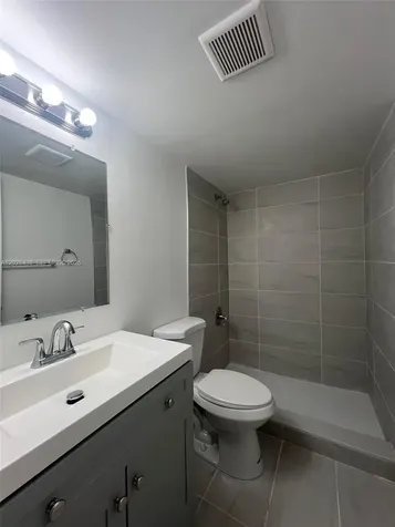 5644 W 25th Court Hialeah FL 33016