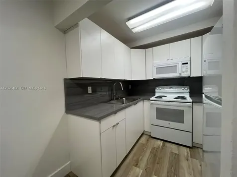 5644 W 25th Court Hialeah FL 33016