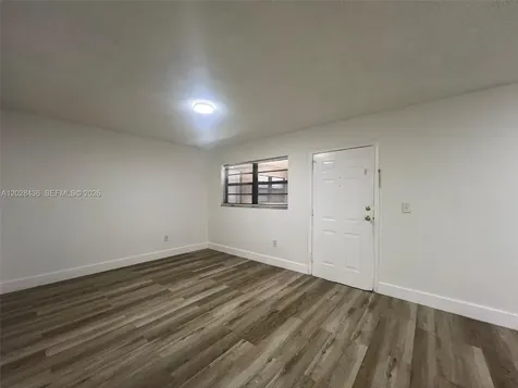 5644 W 25th Court Hialeah FL 33016