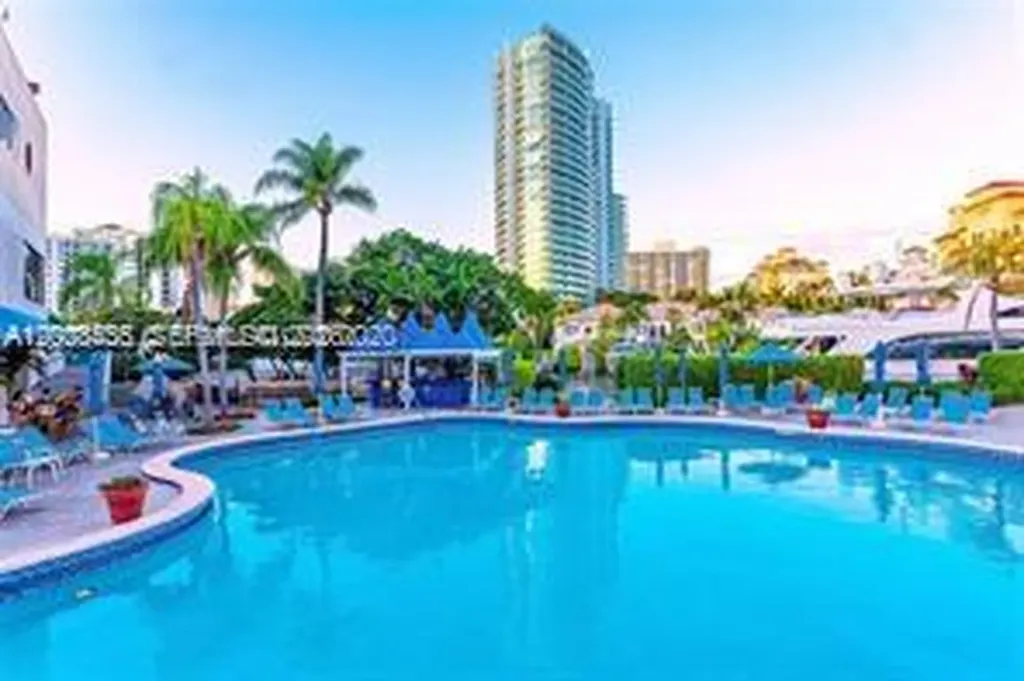 19707 Turnberry Way Aventura FL 33180