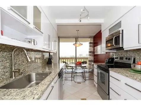 19707 Turnberry Way Aventura FL 33180