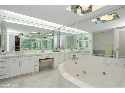 19707 Turnberry Way Aventura FL 33180