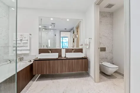 1000 Brickell Plaza Miami FL 33131
