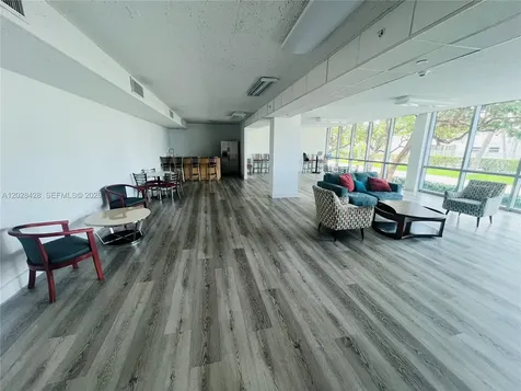 2655 Collins Avenue Miami Beach FL 33140