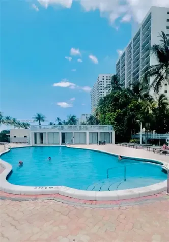 2655 Collins Avenue Miami Beach FL 33140