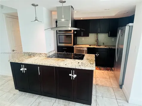 2655 Collins Avenue Miami Beach FL 33140