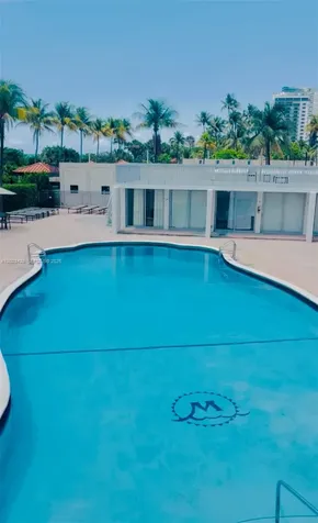 2655 Collins Avenue Miami Beach FL 33140