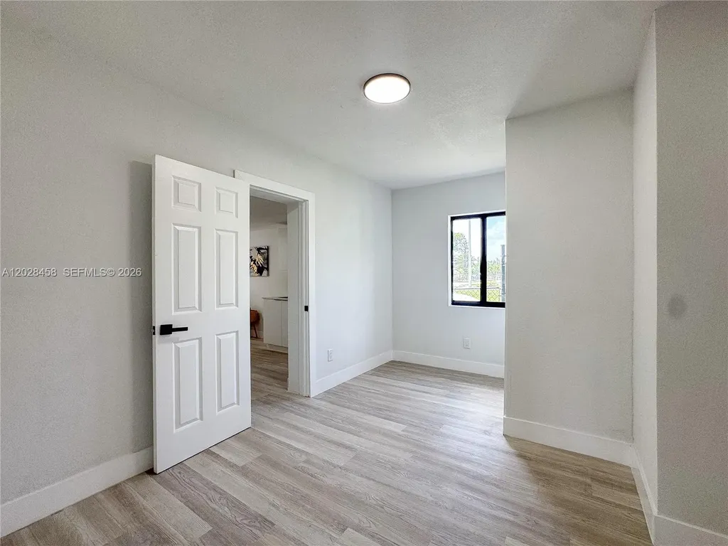 212 NW 28th Way Fort Lauderdale FL 33311