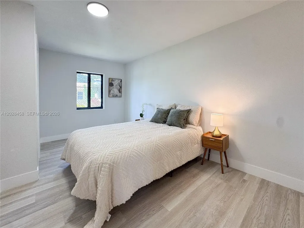 212 NW 28th Way Fort Lauderdale FL 33311