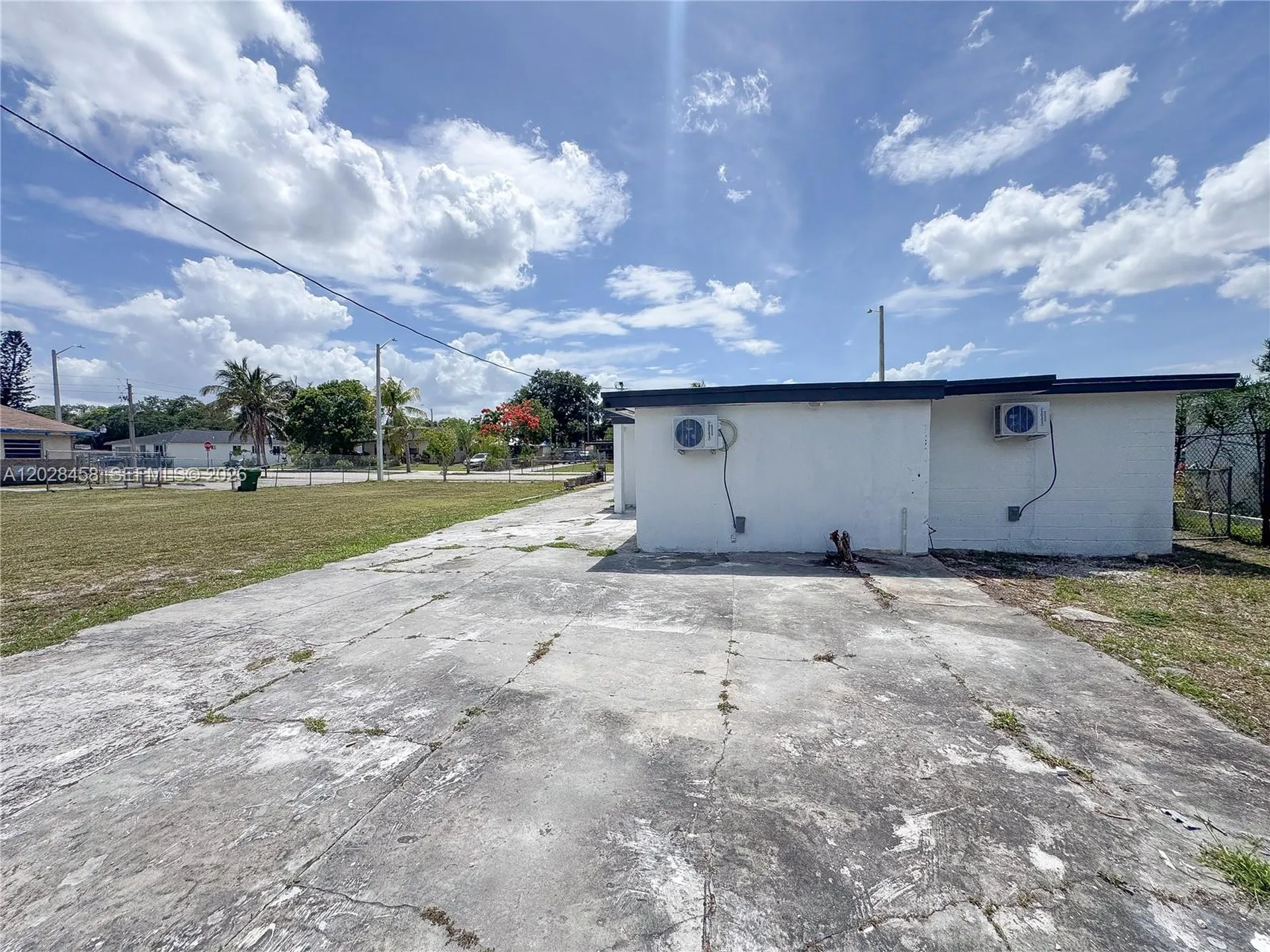 212 NW 28th Way Fort Lauderdale FL 33311