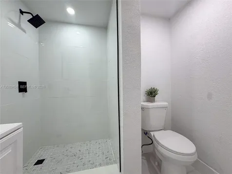 212 NW 28th Way Fort Lauderdale FL 33311