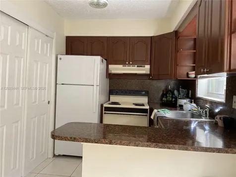 5270 SW 90th Way Cooper City FL 33328