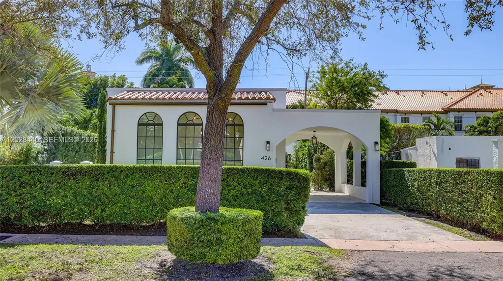 426 Aragon Avenue Coral Gables FL 33134