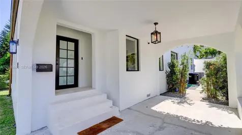 426 Aragon Avenue Coral Gables FL 33134