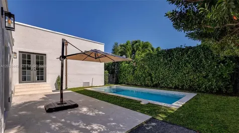 426 Aragon Avenue Coral Gables FL 33134