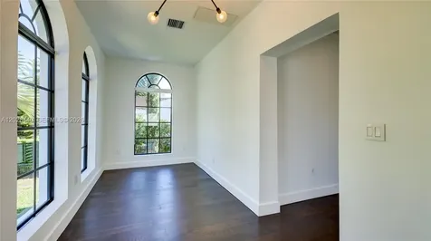 426 Aragon Avenue Coral Gables FL 33134