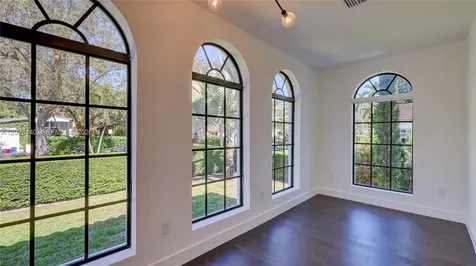 426 Aragon Avenue Coral Gables FL 33134