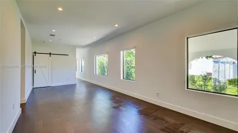 426 Aragon Avenue Coral Gables FL 33134