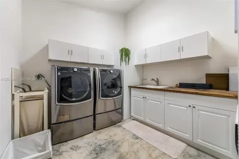 8251 Old Cutler Road Coral Gables FL 33143