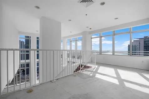 1395 Brickell Avenue Miami FL 33131