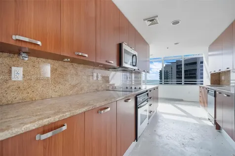 1395 Brickell Avenue Miami FL 33131