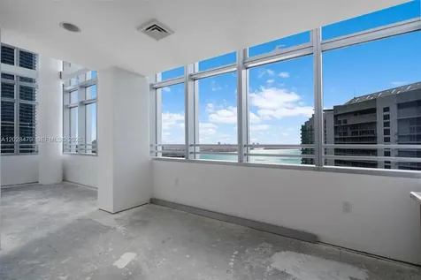 1395 Brickell Avenue Miami FL 33131