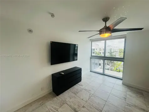 2655 Collins Avenue Miami Beach FL 33140