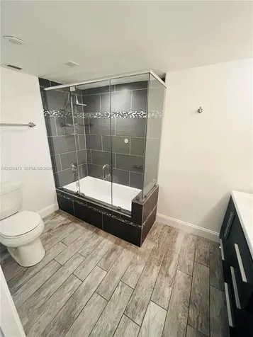 2655 Collins Avenue Miami Beach FL 33140