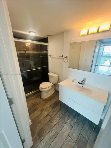 2655 Collins Avenue Miami Beach FL 33140