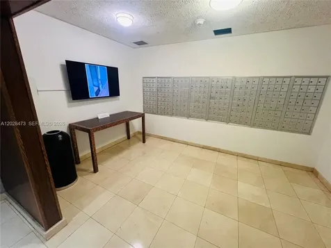 2655 Collins Avenue Miami Beach FL 33140